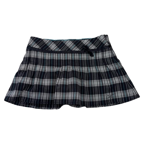 Garage Dresses & Skirts - Garage Black and White Plaid Low Rise Mini Skirt
